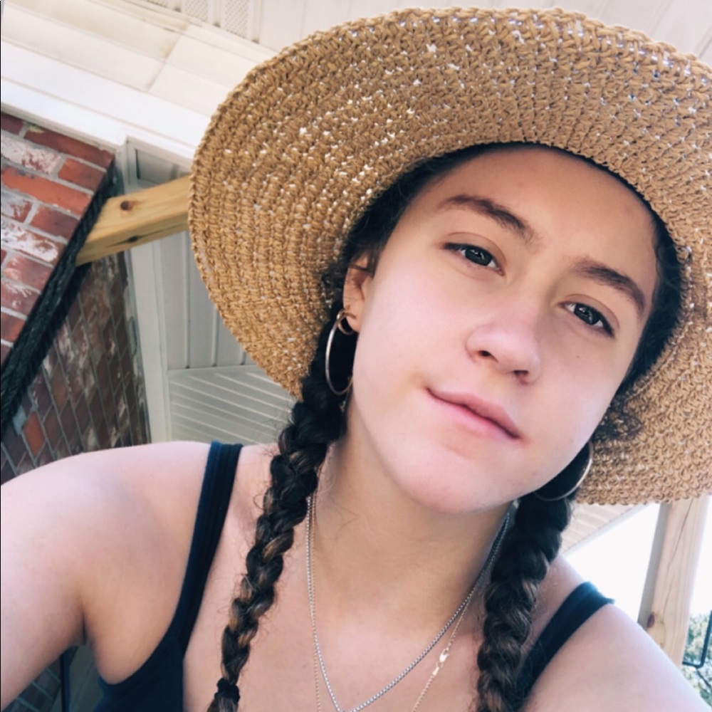 Meet your Posher, Sunny